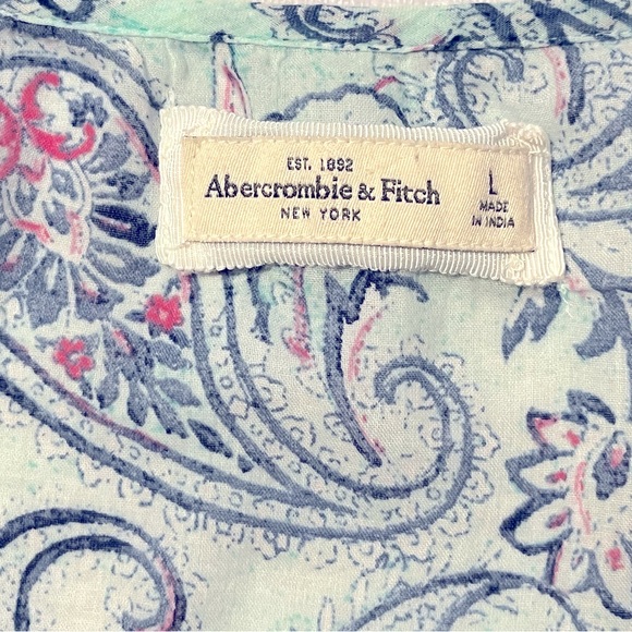 Peter Pan lace collar blouse - Picture 3 of 13